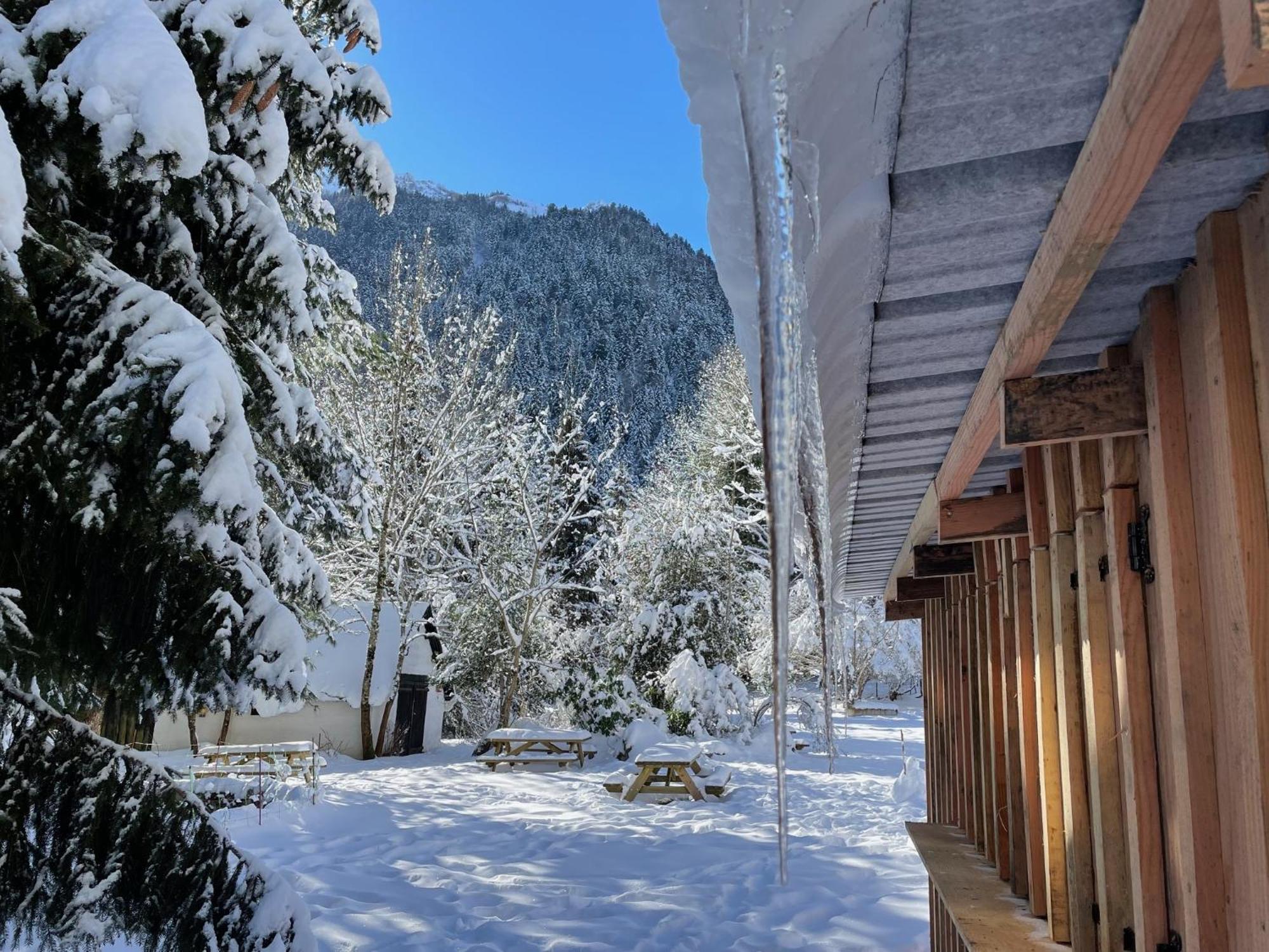 Hotel O Chiroulet Bagnères-de-Bigorre Екстериор снимка