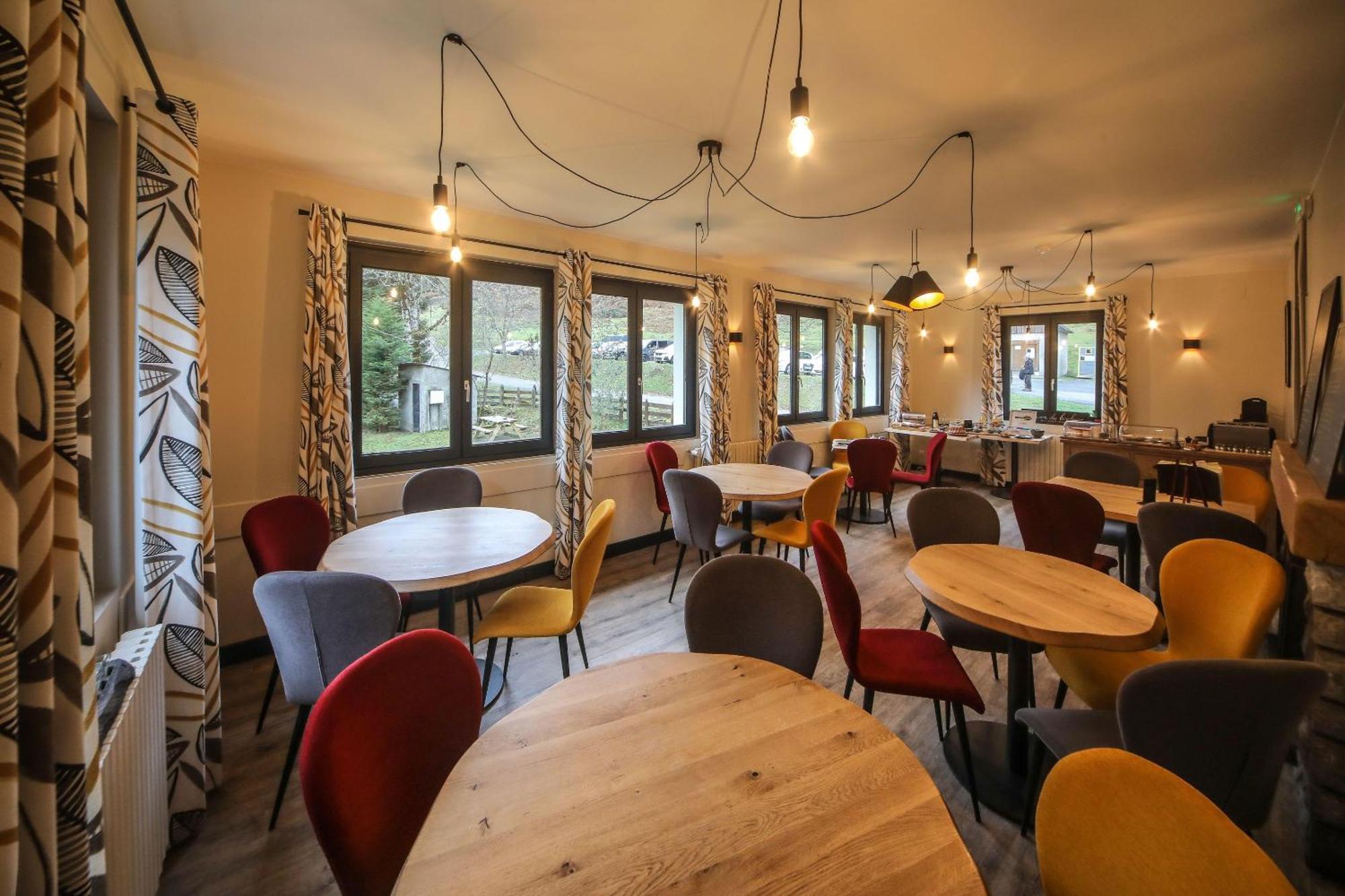 Hotel O Chiroulet Bagnères-de-Bigorre Екстериор снимка